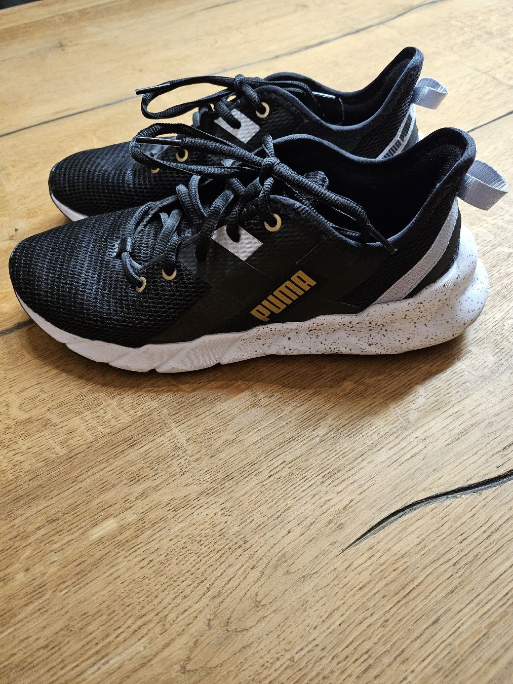 Puma Scarpe da donna: Sneakers Puma – Usato da Herzogenbuchsee venduto da bema66
