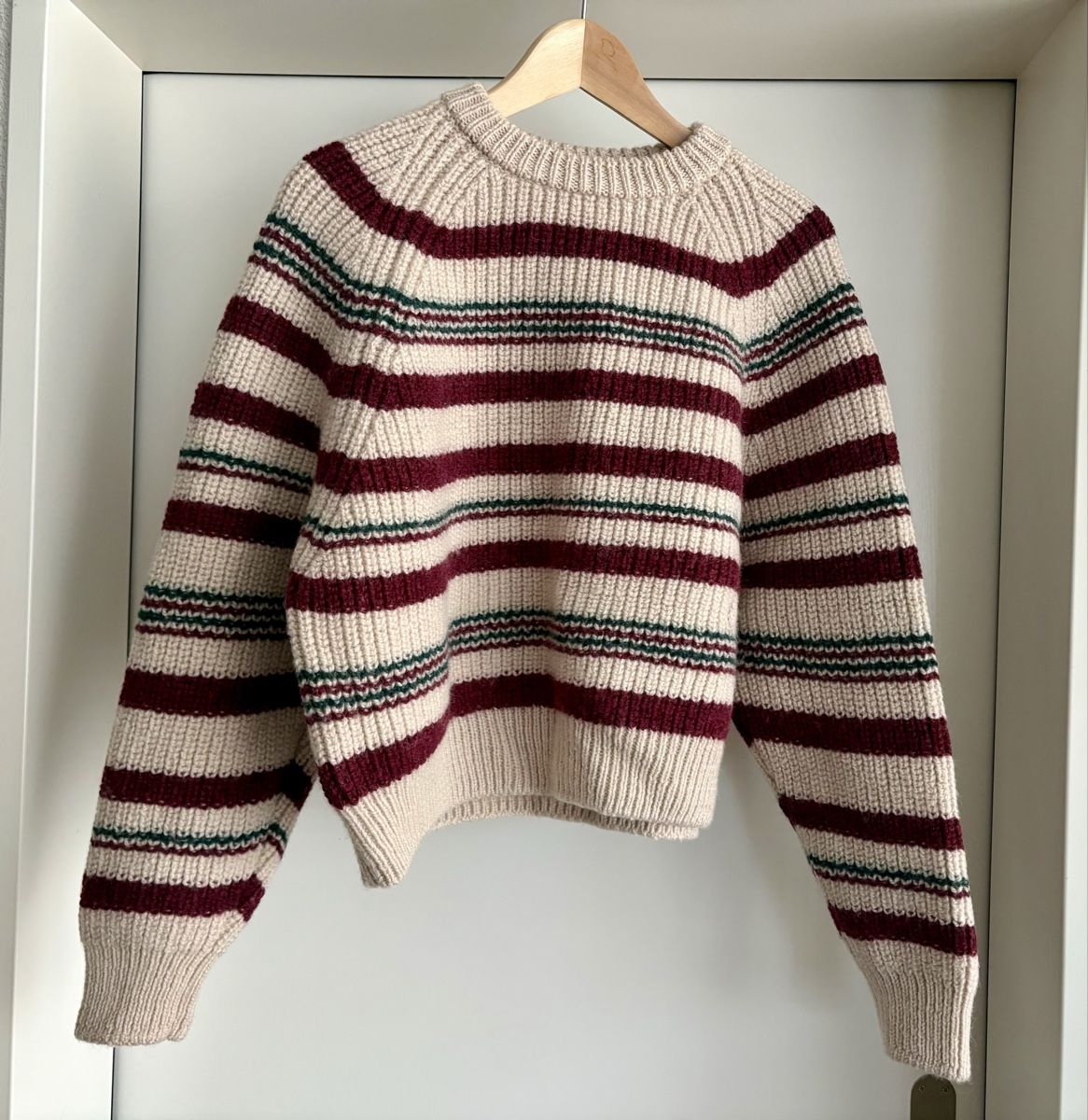 Maglioni & Felpe: Striped Wool Jumper - Cosy & Warm Winter Essential! – Usato da Zürich venduto da ron_t88f 1