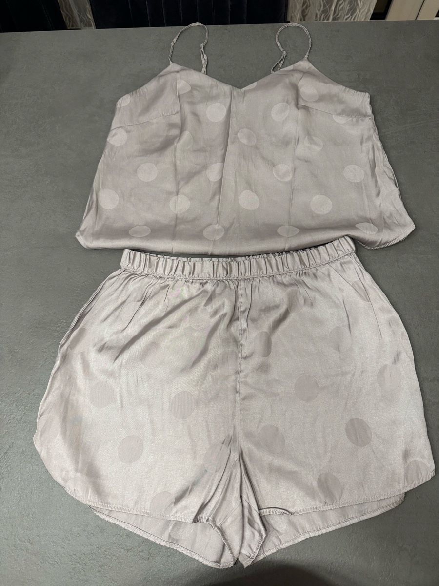 H&M Négligés & Pyjamas: Pyjama Set mit Pünktli Muster, Grösse M – Neuf (Voir description) à Sursee par Alyel