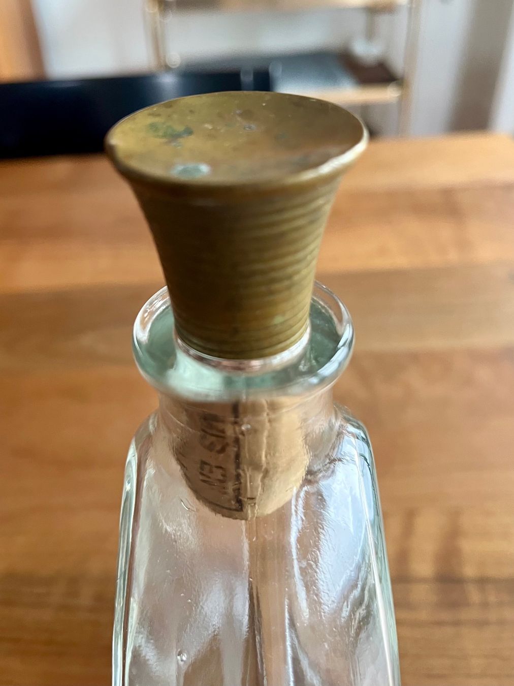 Karaffen: Vintage Whisky Karaffe Glas Messing 60er – Gebraucht aus Luzern von ppok 3
