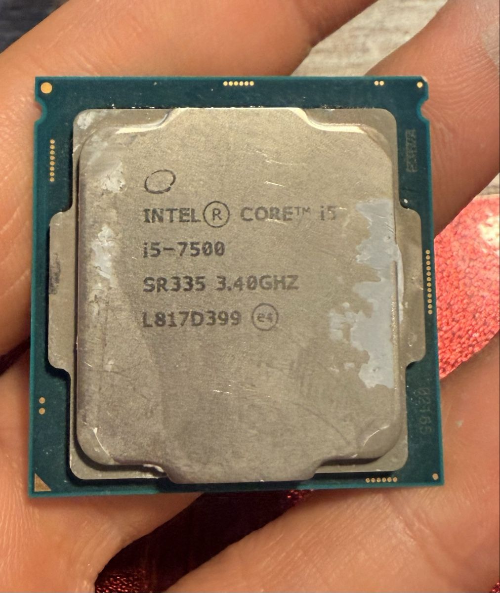 Componenti elettronici: Processeur Intel Core i5-7500 – Usato da Domdidier venduto da DevilTek