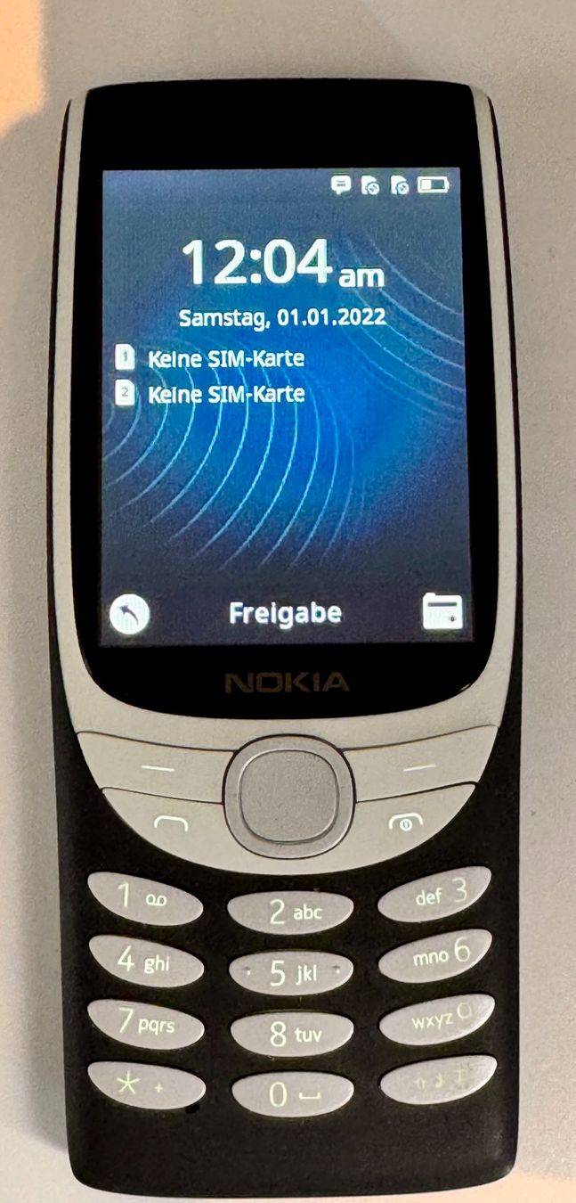 Nokia Telefoni cellulari / Smartphones: Nokia 8210 4G Dual SIM SIM Frei – Usato da Hermetschwil-Staffeln venduto da Mobile2013