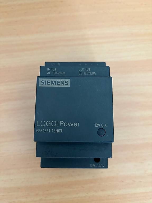Siemens Componenti elettronici: Siemens LOGO! Power 12V-2A – Usato da Colombier NE venduto da mim_k8mq