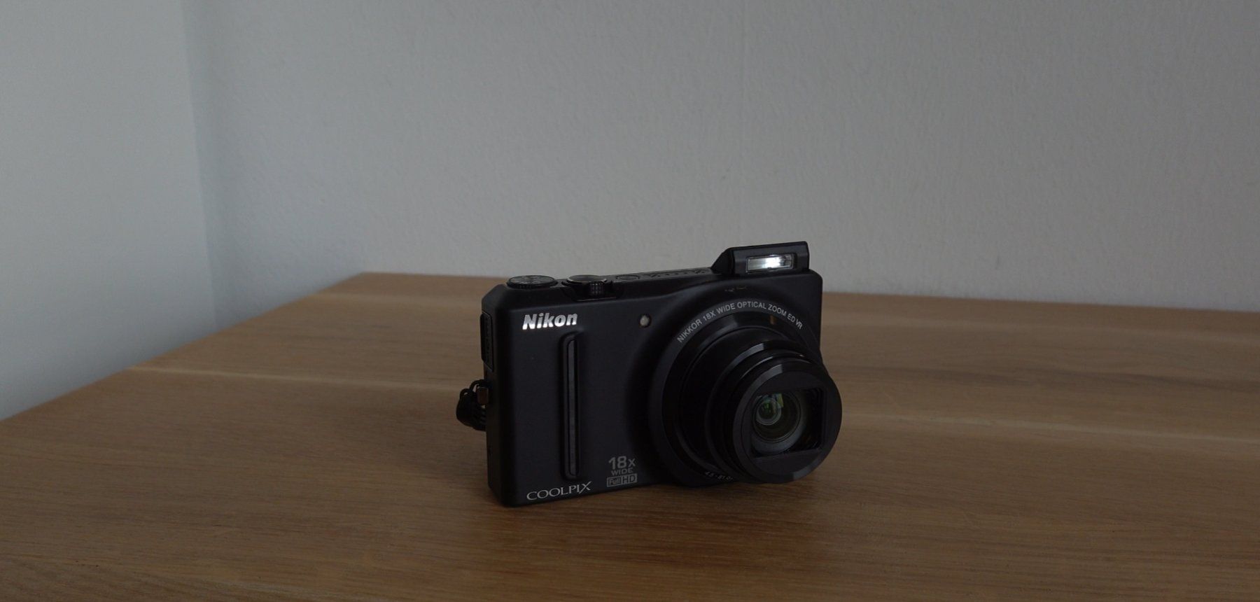 Nikon Fotocamera: Nikon Coolpix S9100 - Schwarz – Usato da Fribourg venduto da mar_9vlt