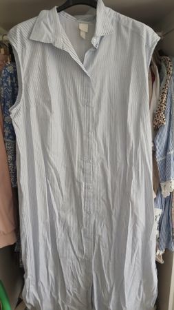 Hemdkkeid hellblau, sehr lang, Gr L, H&M
