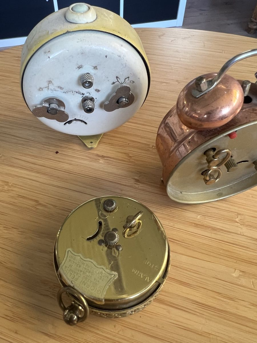 Réveils: 4 mechanische Wecker – D'occasion à Laufen par groove60 3