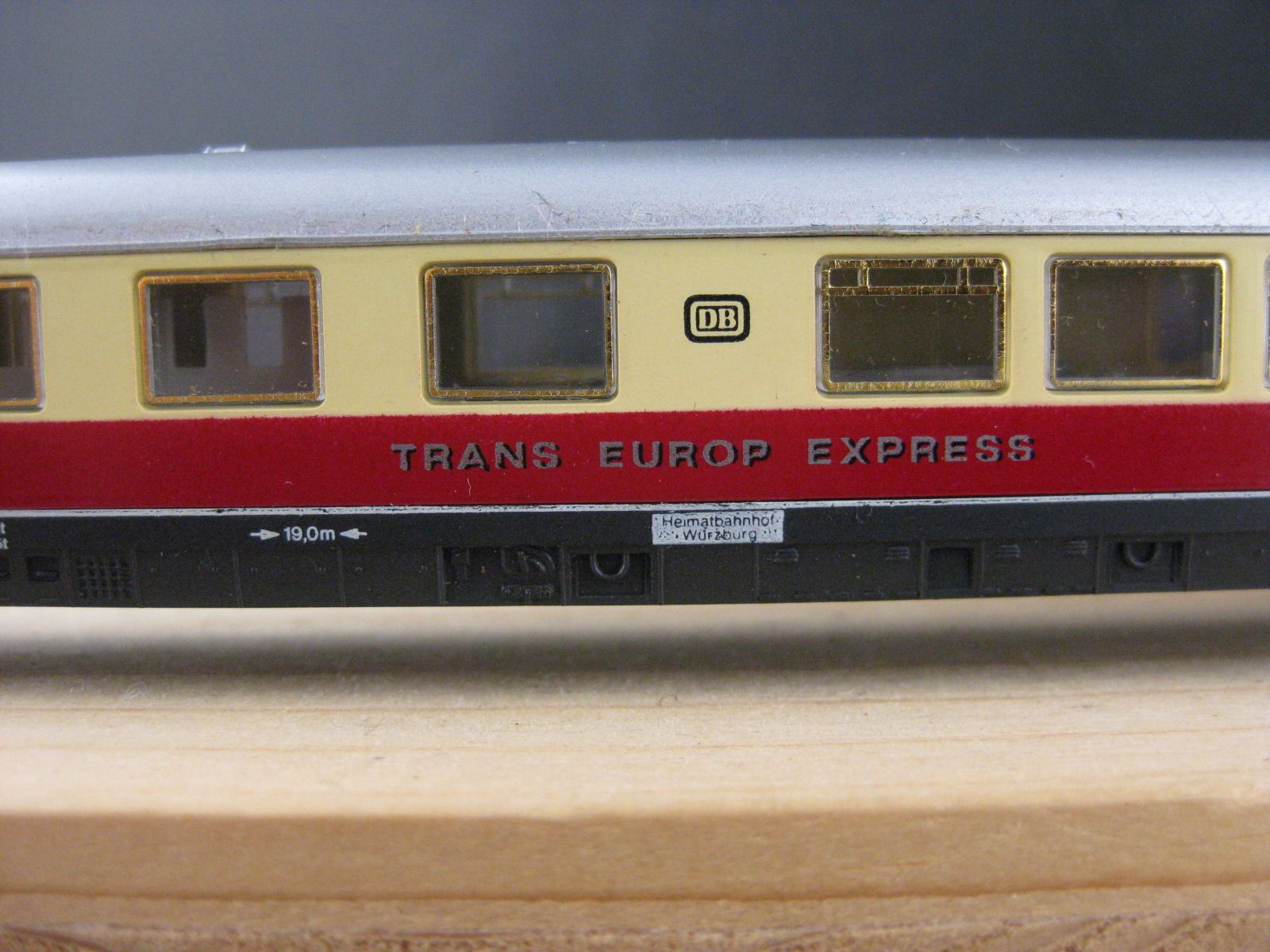 Arnold Modellini di ferrovie: Arnold DB TEE Barwagen – Usato da Malters venduto da Marosko 1
