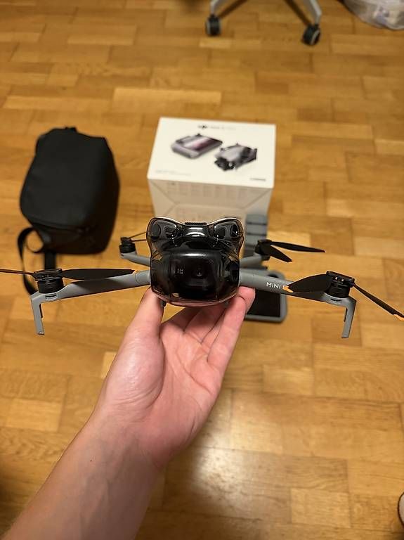 RC Modellbau: DJI Mini 5 Pro Fly More Combo – Gebraucht aus Noréaz von tff_l8lk 1