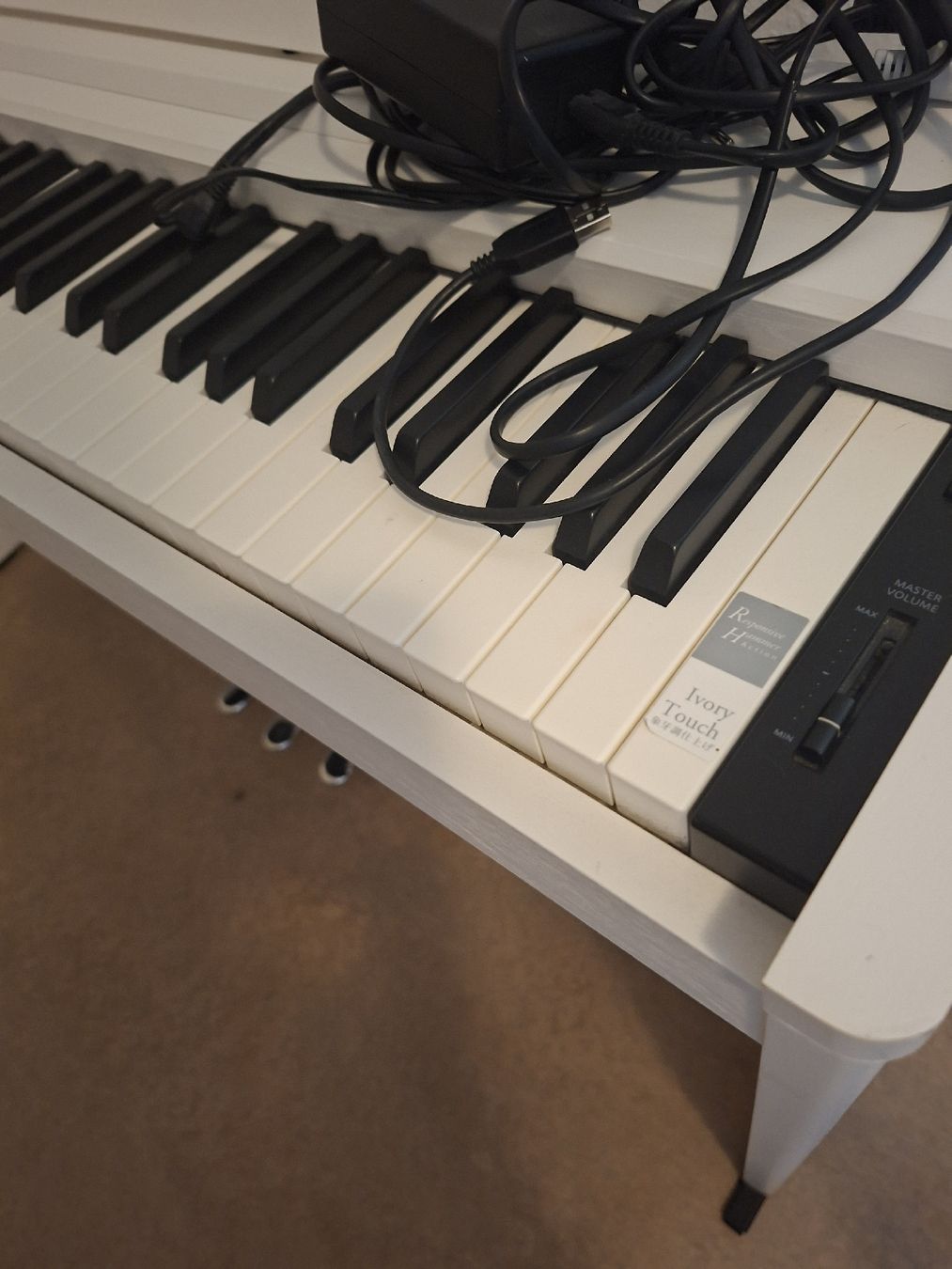 Kawai Strumenti musicali: E-Piano Kawai – Usato da Winterthur venduto da Stanislava02 1