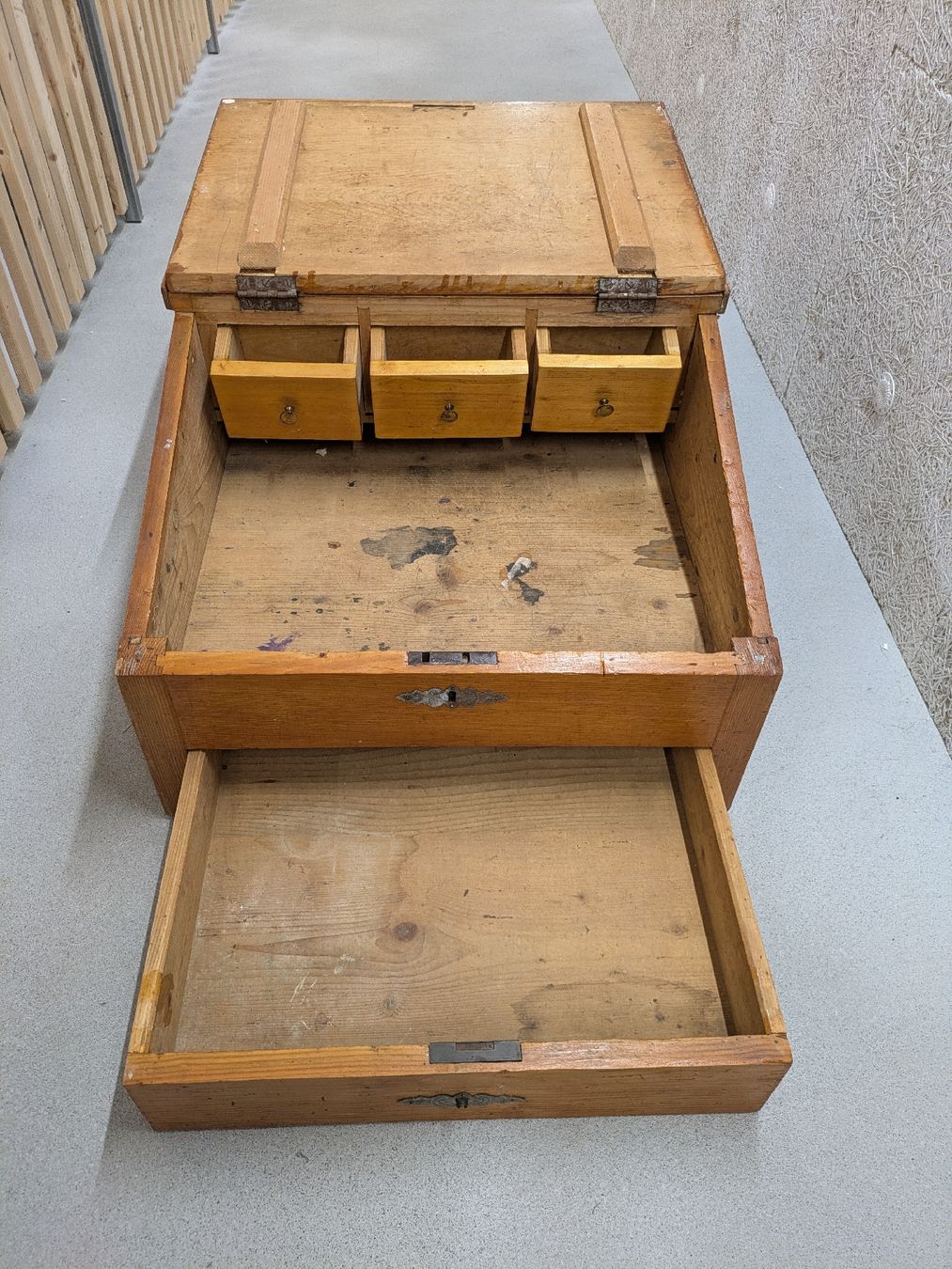 Articoli in legno: Sekretär aus Holz – Usato da Zürich venduto da rechschr 1