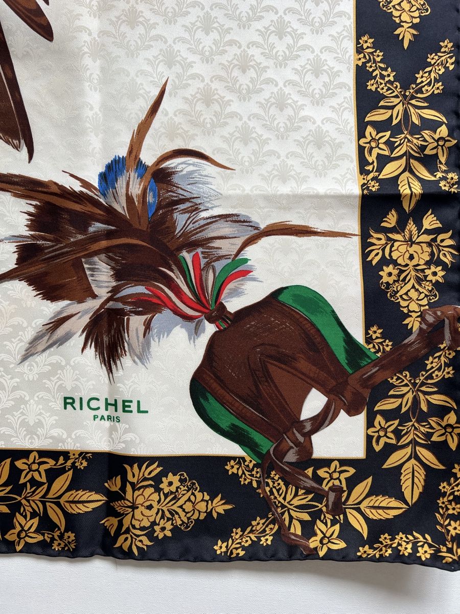 Foulard & Sciarpe: Foulard  en soie de RICHEL – Usato da Cressier FR venduto da Kvito4ka 7