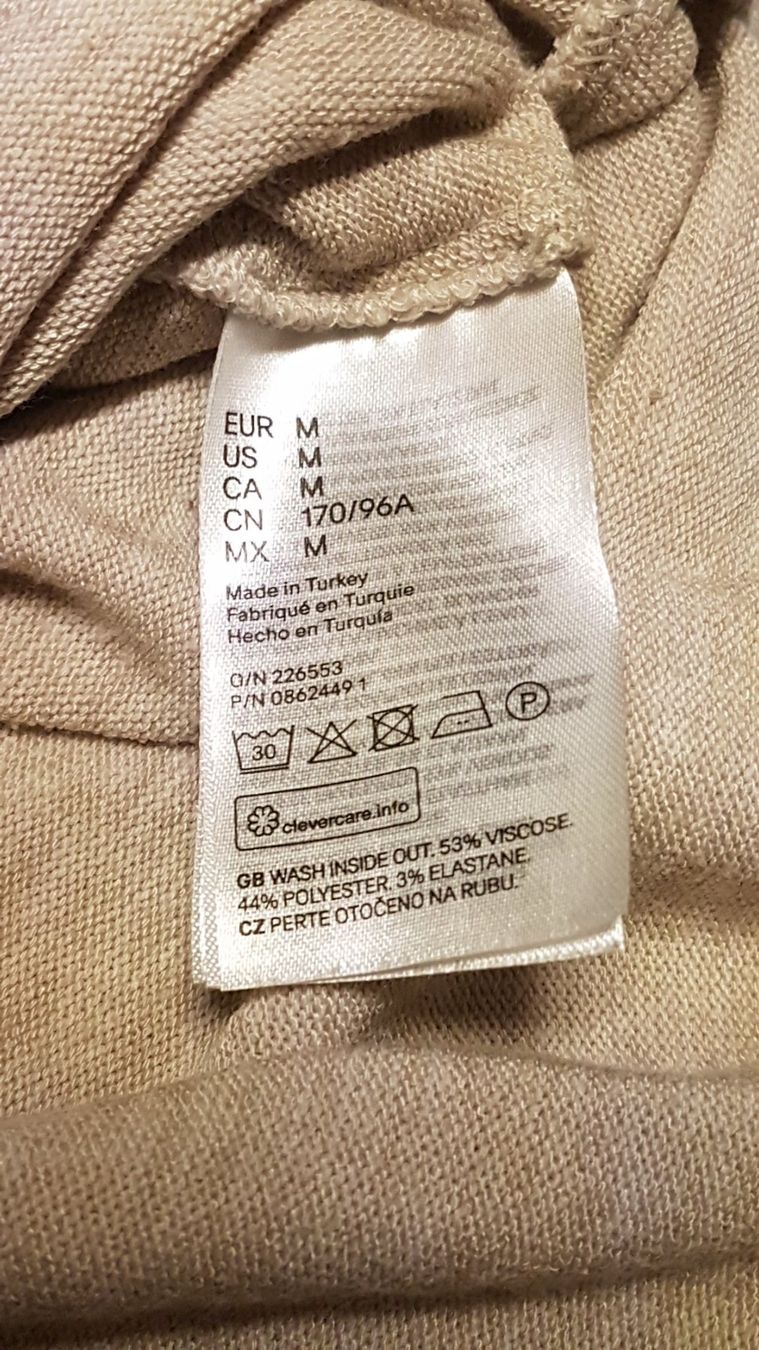 H&M Maglioni & Felpe: Pull grandeur M avec capuchon marque H&M – Usato da Villiers venduto da san_jn5w 2
