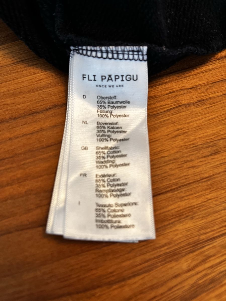 Maglioni & Felpe: Fli Päpigu Hoodie – Usato da Luzern venduto da sil_v7yf 1