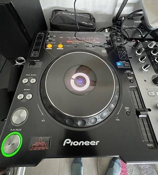Platines de mixage: Platines et table de mixage Pioneer – D'occasion à lausanne par Lilos77 2