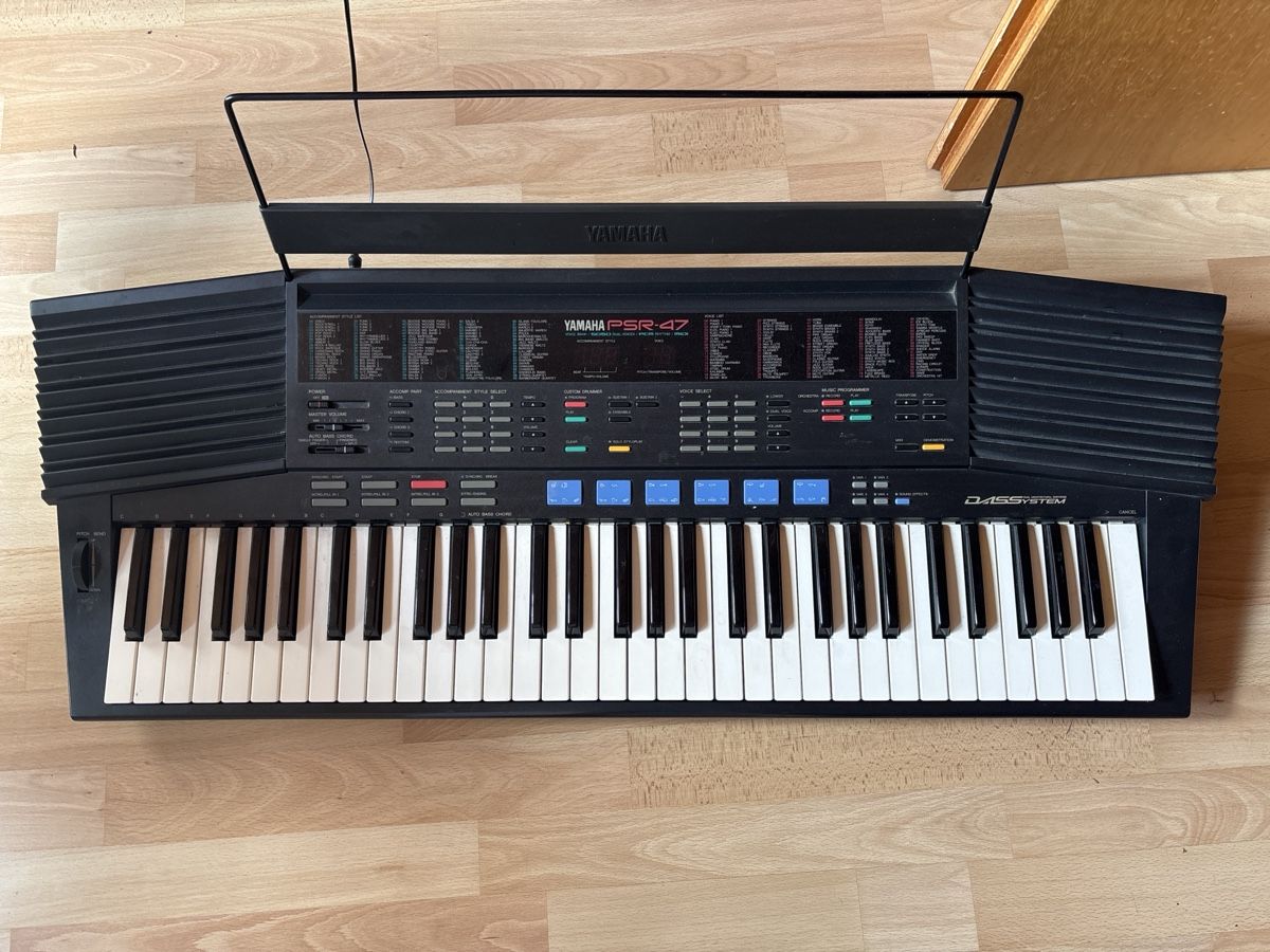 Yamaha Musikinstrumente: Yamaha PSR-47 Keyboard – Gebraucht aus Lotzwil von kie_fdq8