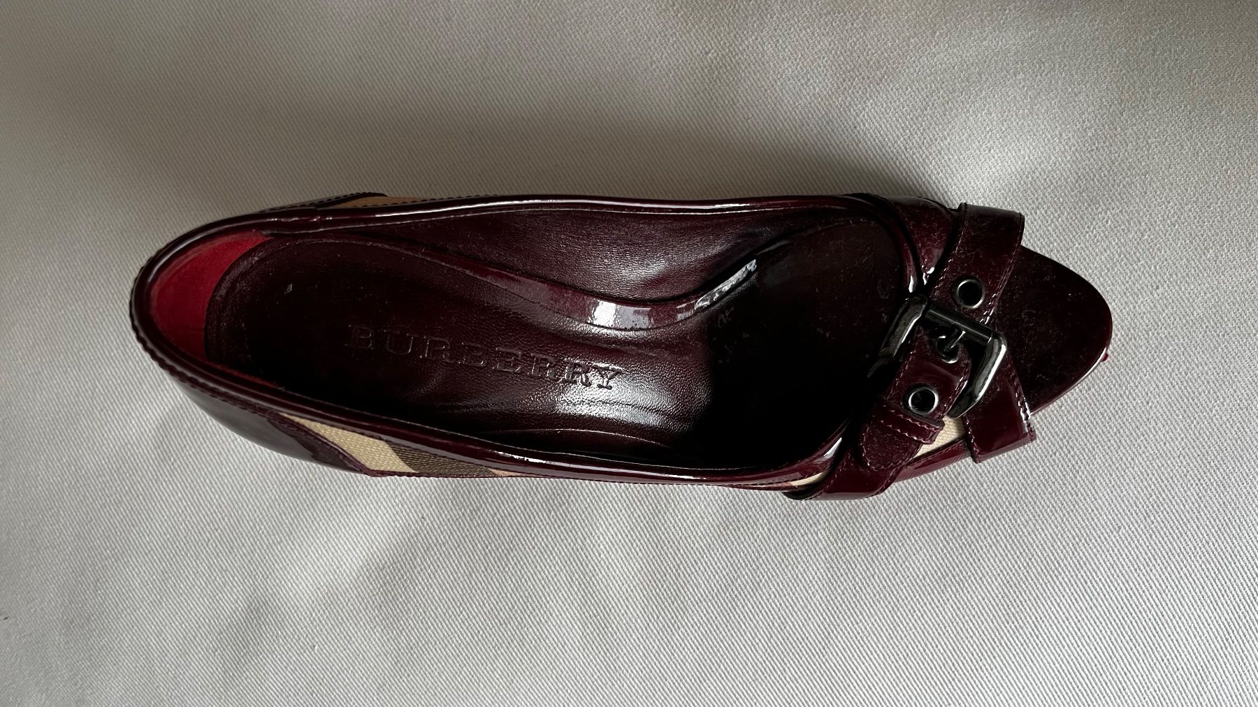 Burberry Damenschuhe: BURBERRY offene Pumps in Bordaux – Gebraucht aus Zürich von ann_ngp7 2