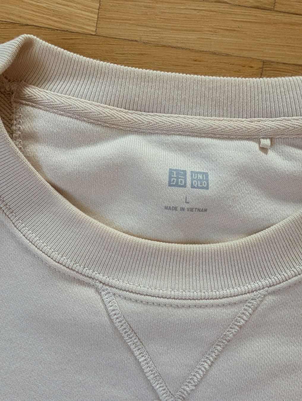 Uniqlo Maglioni & Felpe: UNIQULO Sweater – Usato da Zürich venduto da mai_vc7s 1