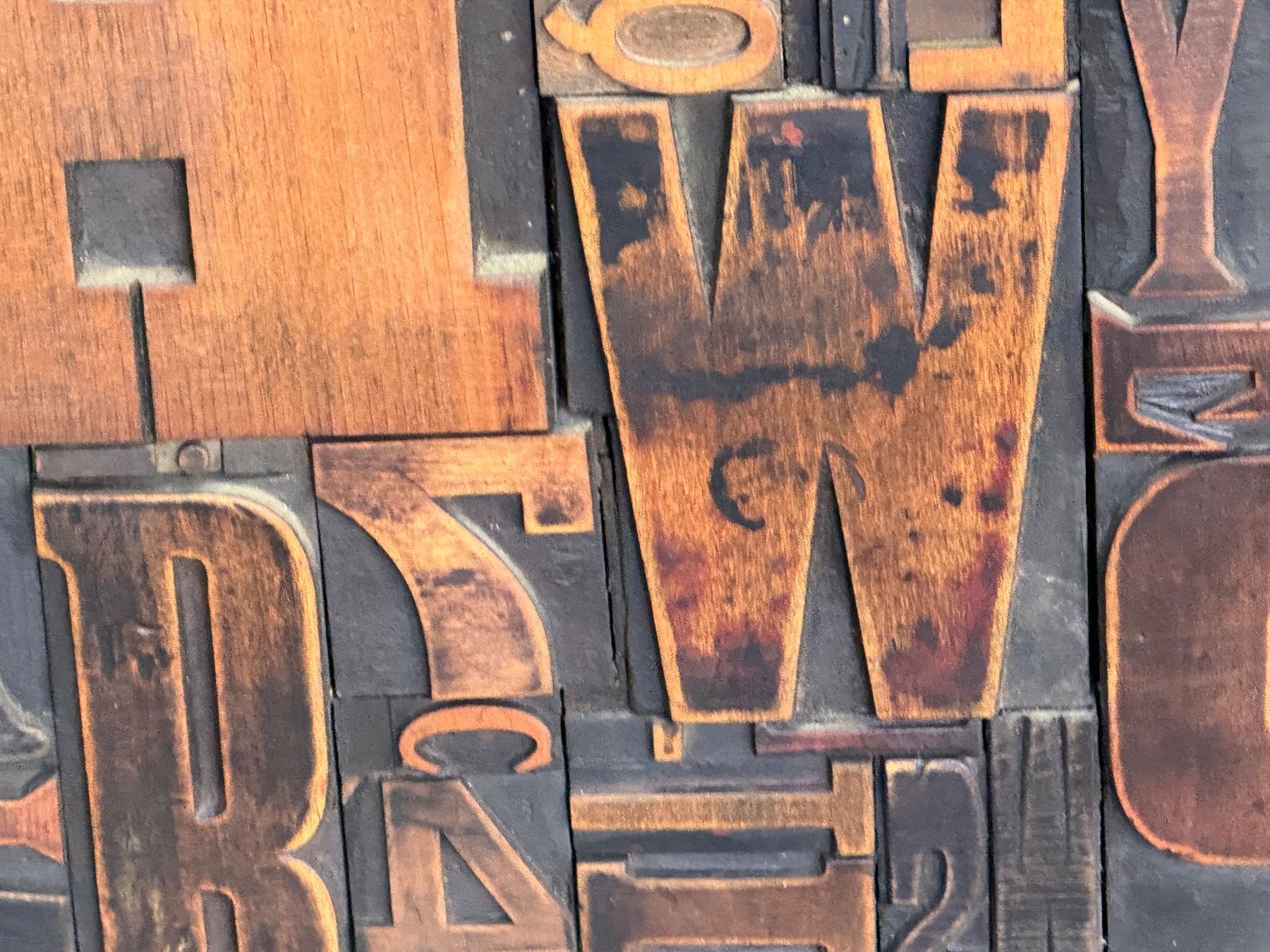 Dipinti: 2 Typographien Wandbilder Lettern Objekt Holz – Usato da Bern venduto da Jwpm66 3