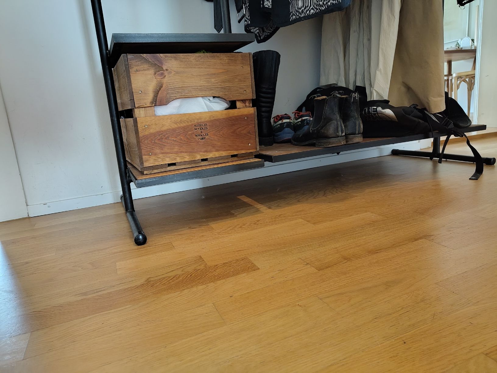 Guardaroba: Garderobe von Noodles & Noodles  – Usato da Zürich venduto da betzec 4