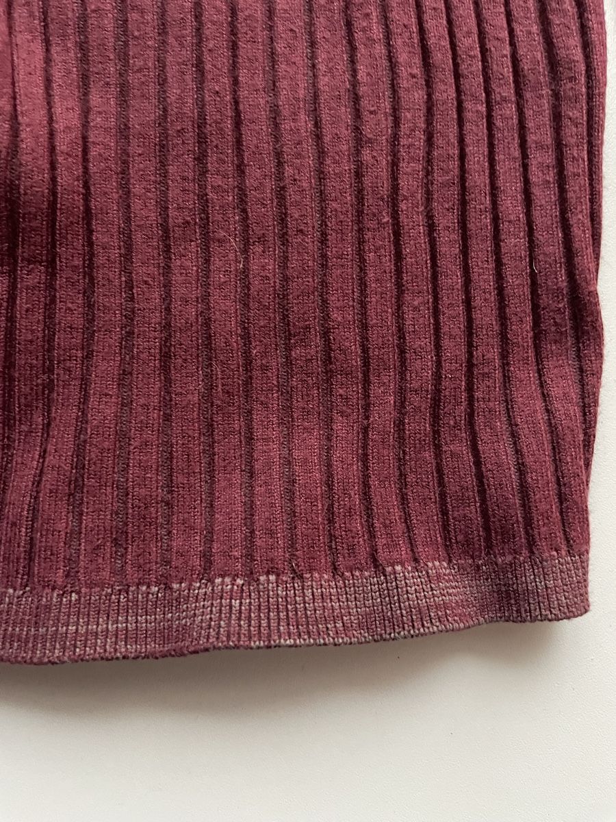 Maglioni & Felpe: AMISU Rippenpullover Rollkragen Grösse XS Aubergine – Usato da Hägglingen venduto da _Mel4nie_ 3