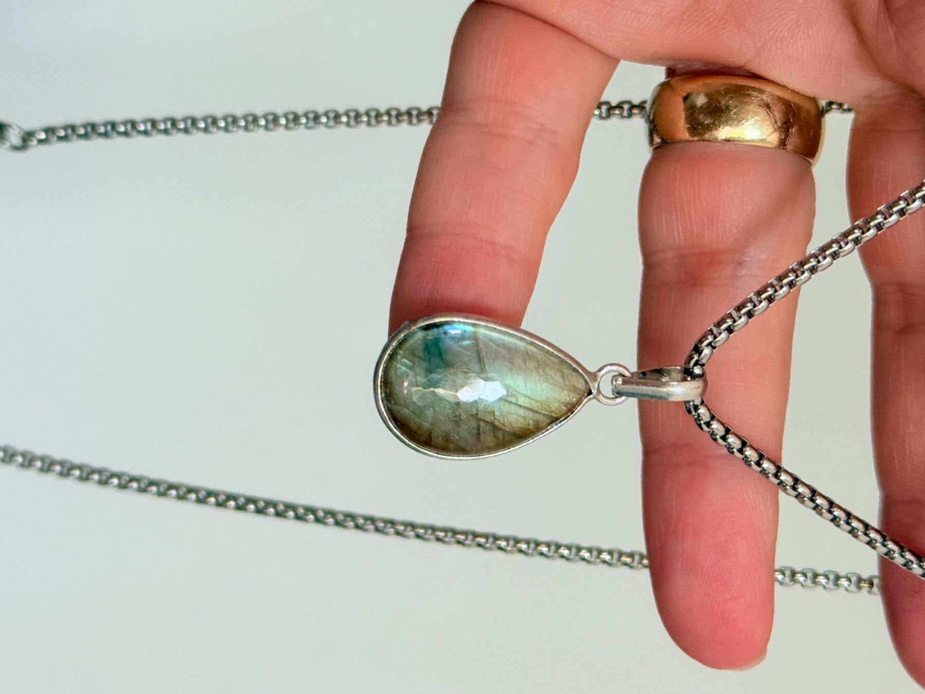 Catenine: Fashionable labradorite necklace – Nuovo e nell'imballaggio originale da Genève venduto da AGBERG 3