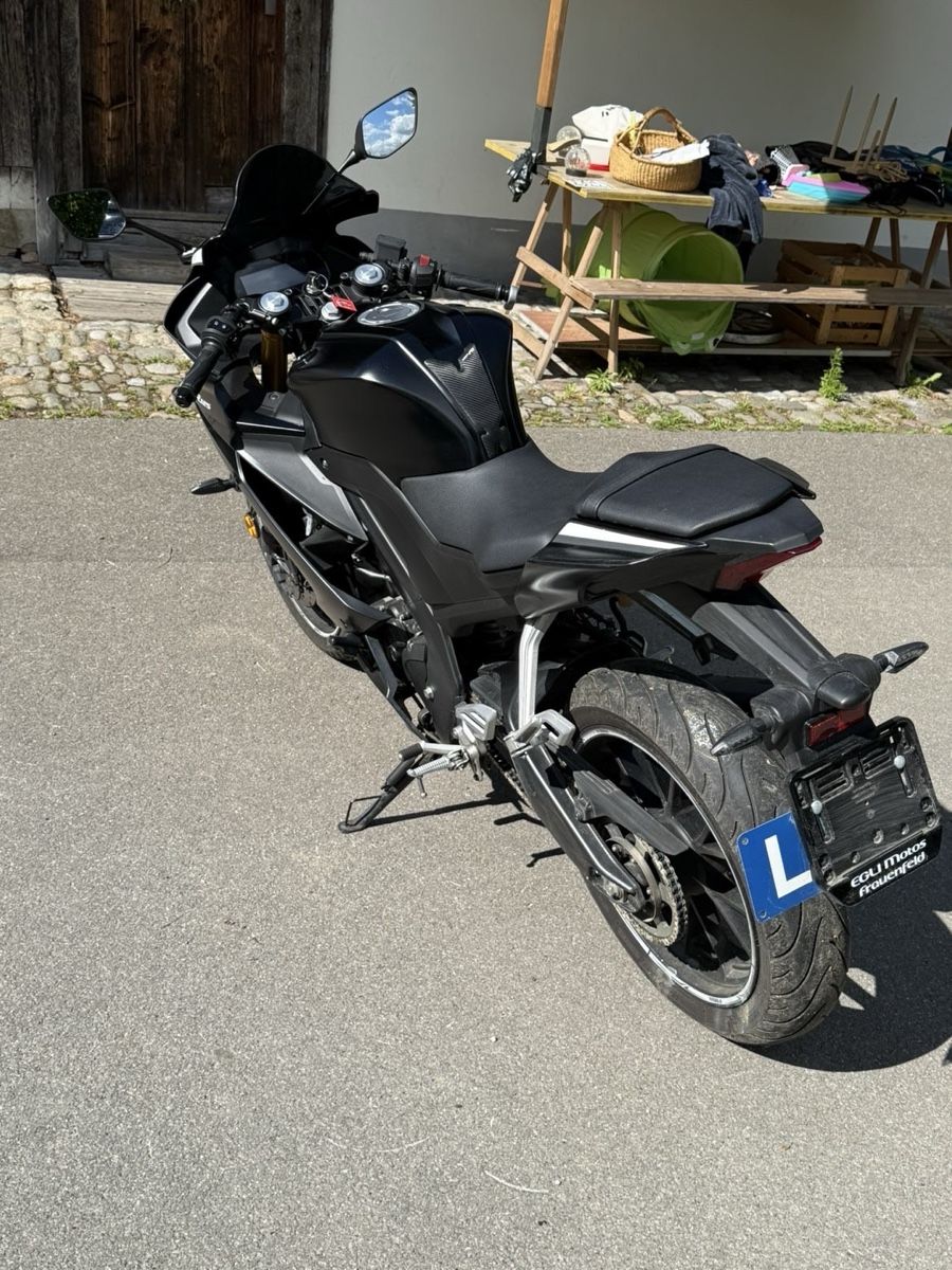 Yamaha Strada: Yamaha YZF-R 125 – Usato da Winterthur venduto da eli_djq9 1