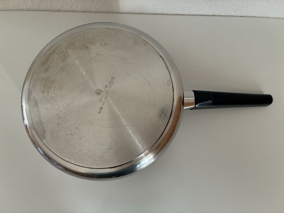 Sigg Padelle:  SIGG Pfanne mit Deckel 20 cm – Usato da Burgdorf venduto da Calvia 2