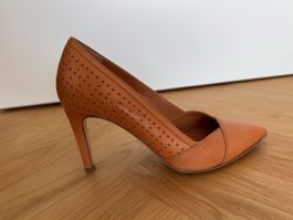 Hugo Boss heels