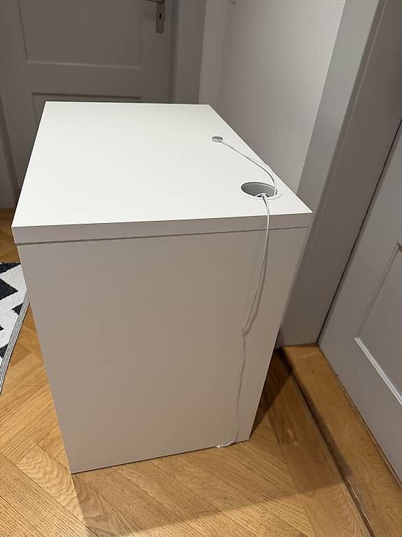 Ikea Schreibtische: IKEA MICKE Schreibtisch weiss – Gebraucht aus Zürich von kil_22my 4