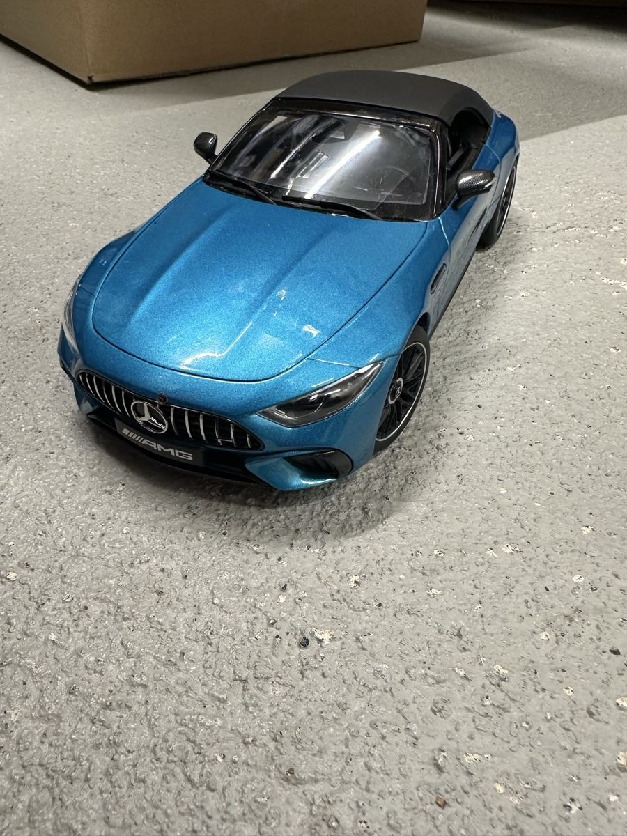 Mercedes-Benz Voitures modèles: Modellauto Mercedes AMG SL 63 – Neuf (Voir description) à Zürich par dan_bxq2