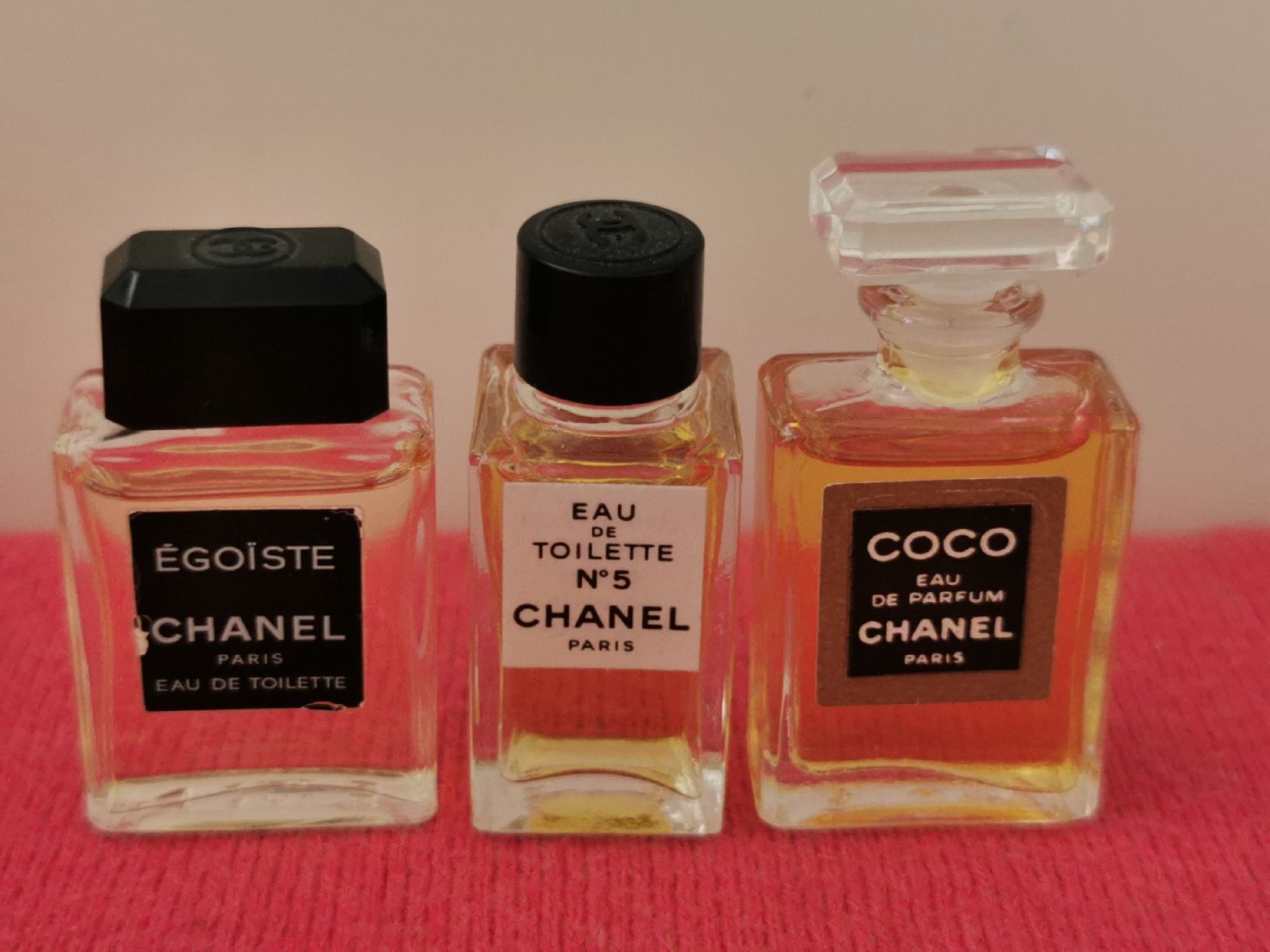 Chanel Profumi & Eau de Toilette: Chanel original drei Miniatur Parfüm – Nuovo e nell'imballaggio originale da Schlieren venduto da vlalif