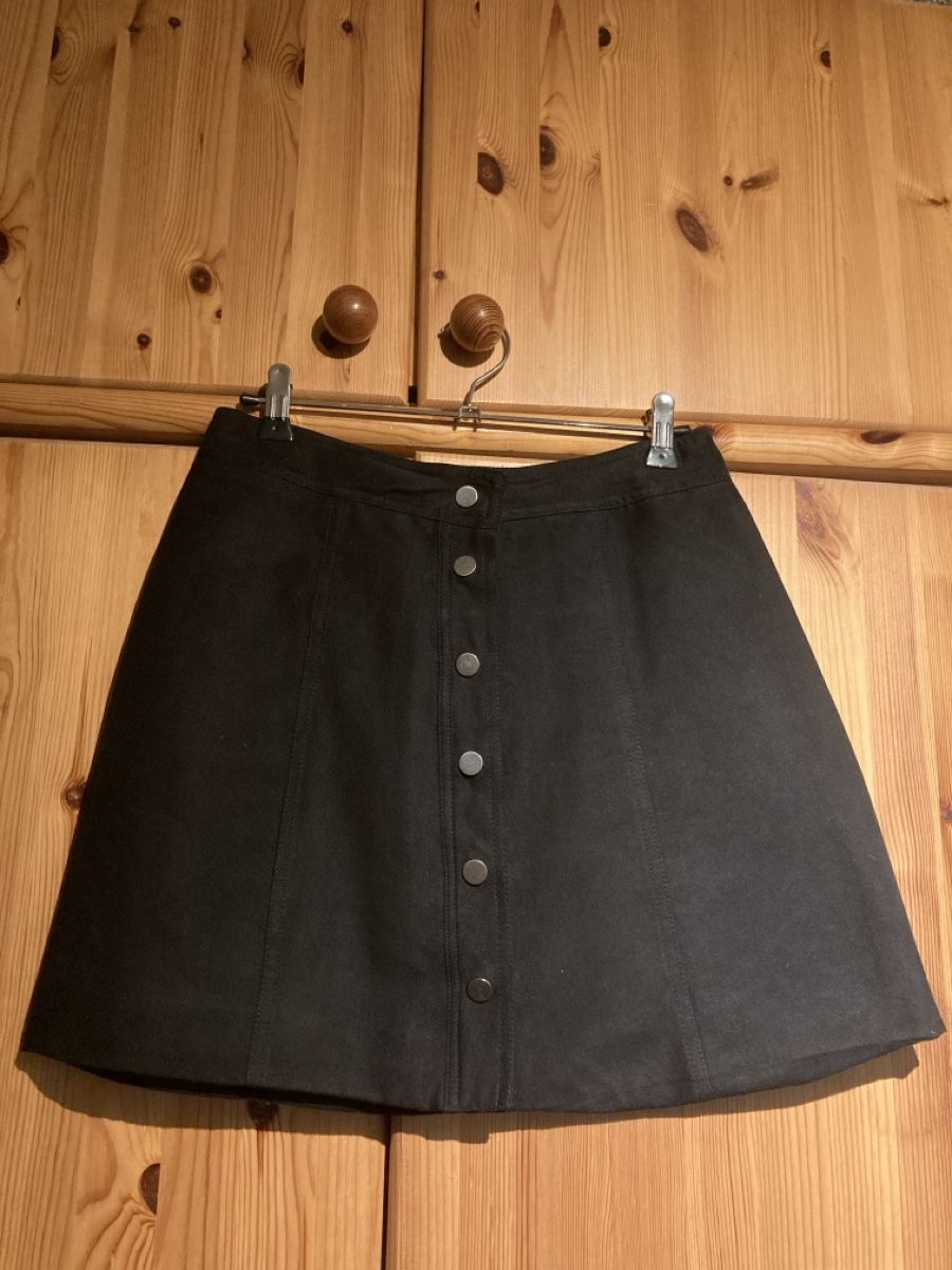 H&M Jupes: Rock Wildleder Optik – Neuf (Voir description) à Zürich par len_t5ch 2