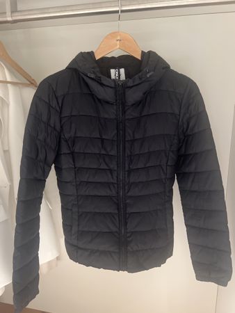 Only Winterjacke, schwarz, Gr. M - Top Zustand!