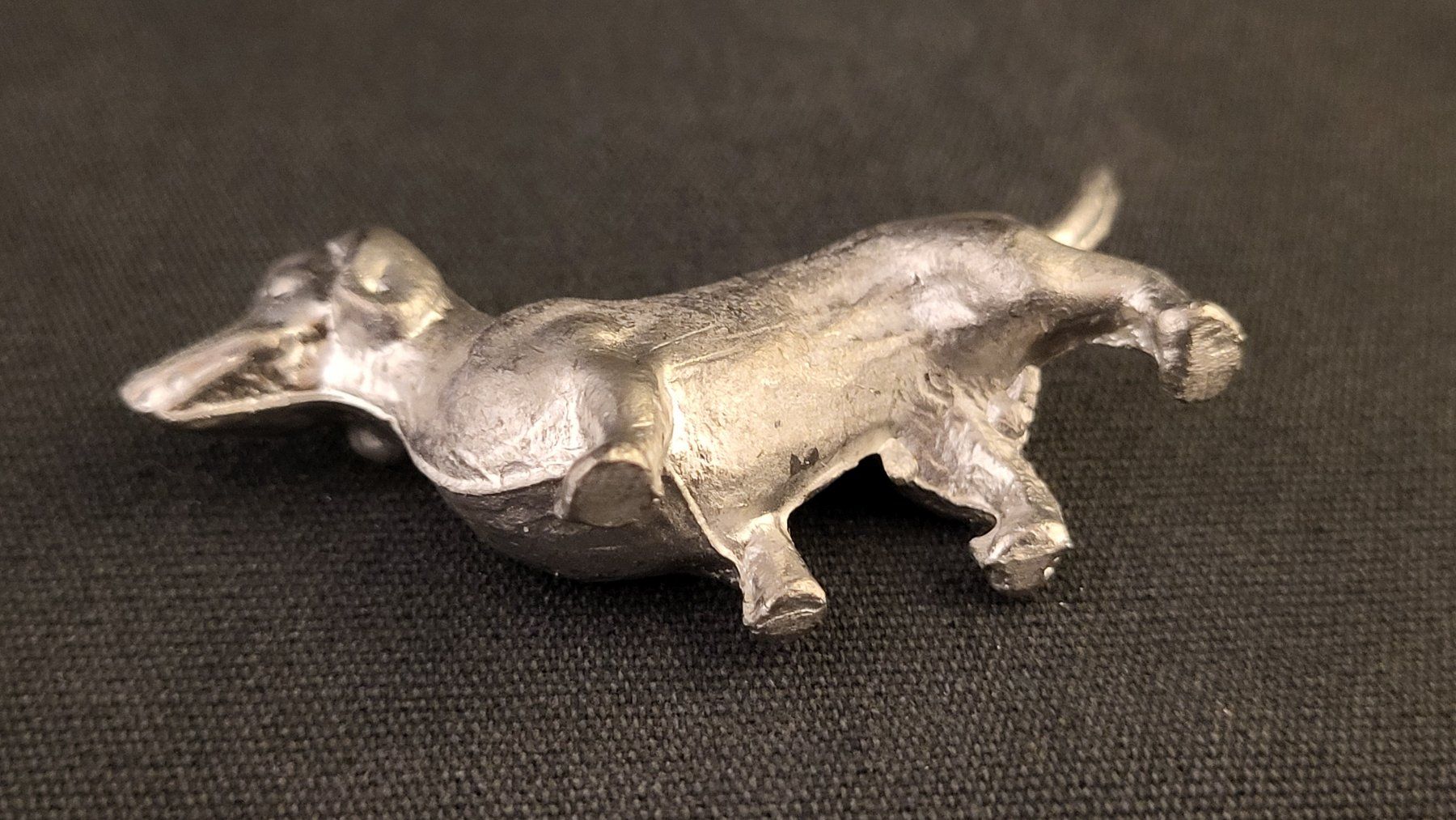 Statuette: Kleiner Metall-Dackel "I" – Usato da Basel venduto da spinne02 8
