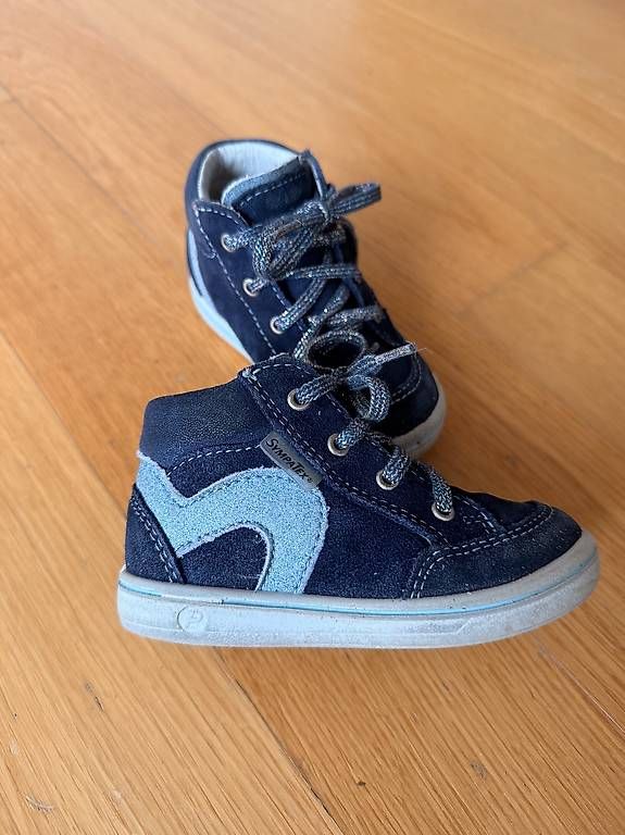 Scarpe per ragazzi: Kinderschuhe Sympatex Grösse 21 – Usato da Regensdorf venduto da Cla_yd2g 1
