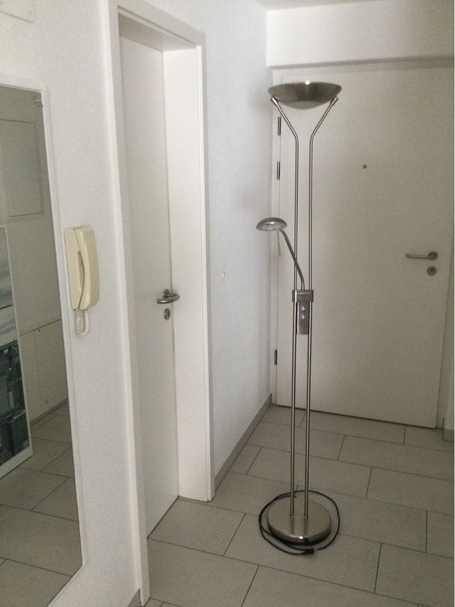 Lampes: Stehlampe – D'occasion à Thun par ciaociao01