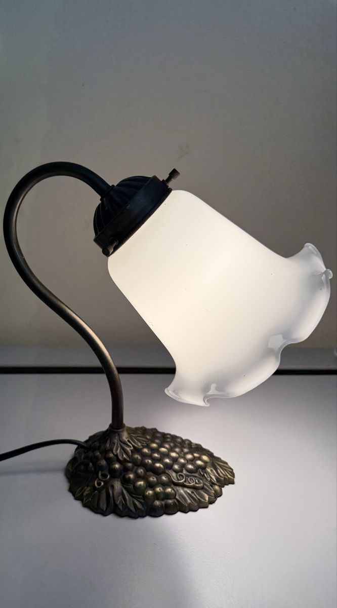 Lampen: Tischlampe, Vintage, Jugendstil – Gebraucht aus Arbon von Jelmo