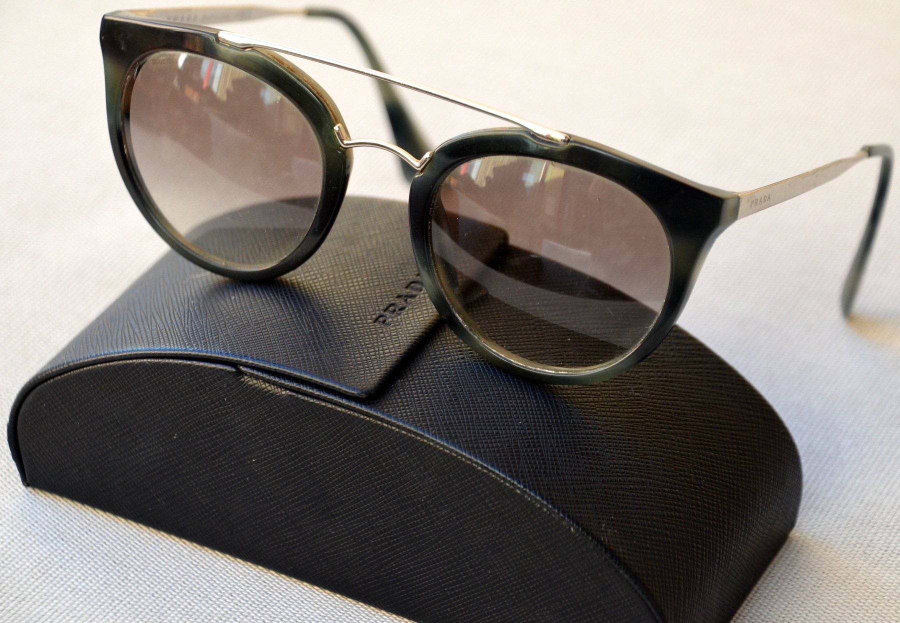 Prada Brillen & Gläser: Sonnenbrille Prada SPR23S lunettes de soleil – Gebraucht aus Collonges von arashee 2