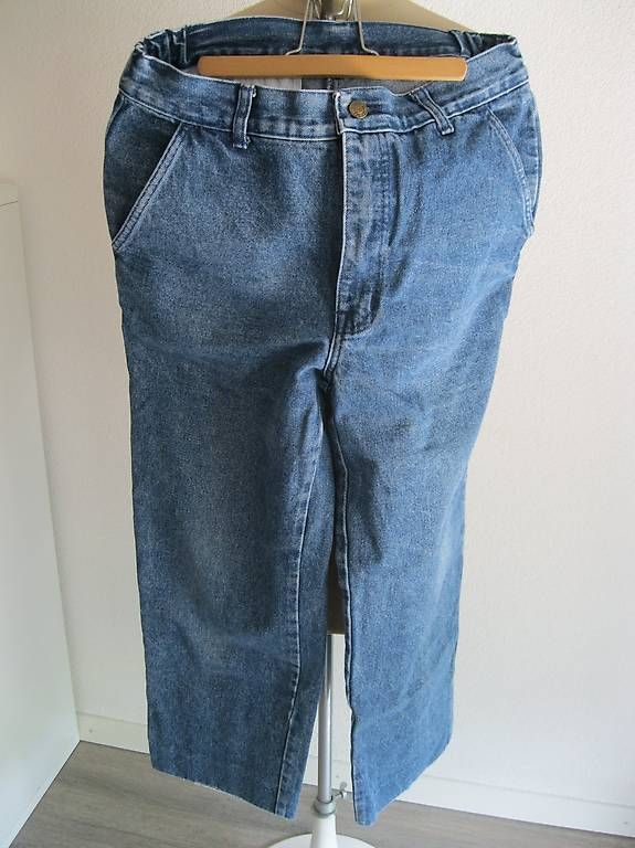 Jeans: jeans taille 44 – Usato da vouvry venduto da -tivoli-