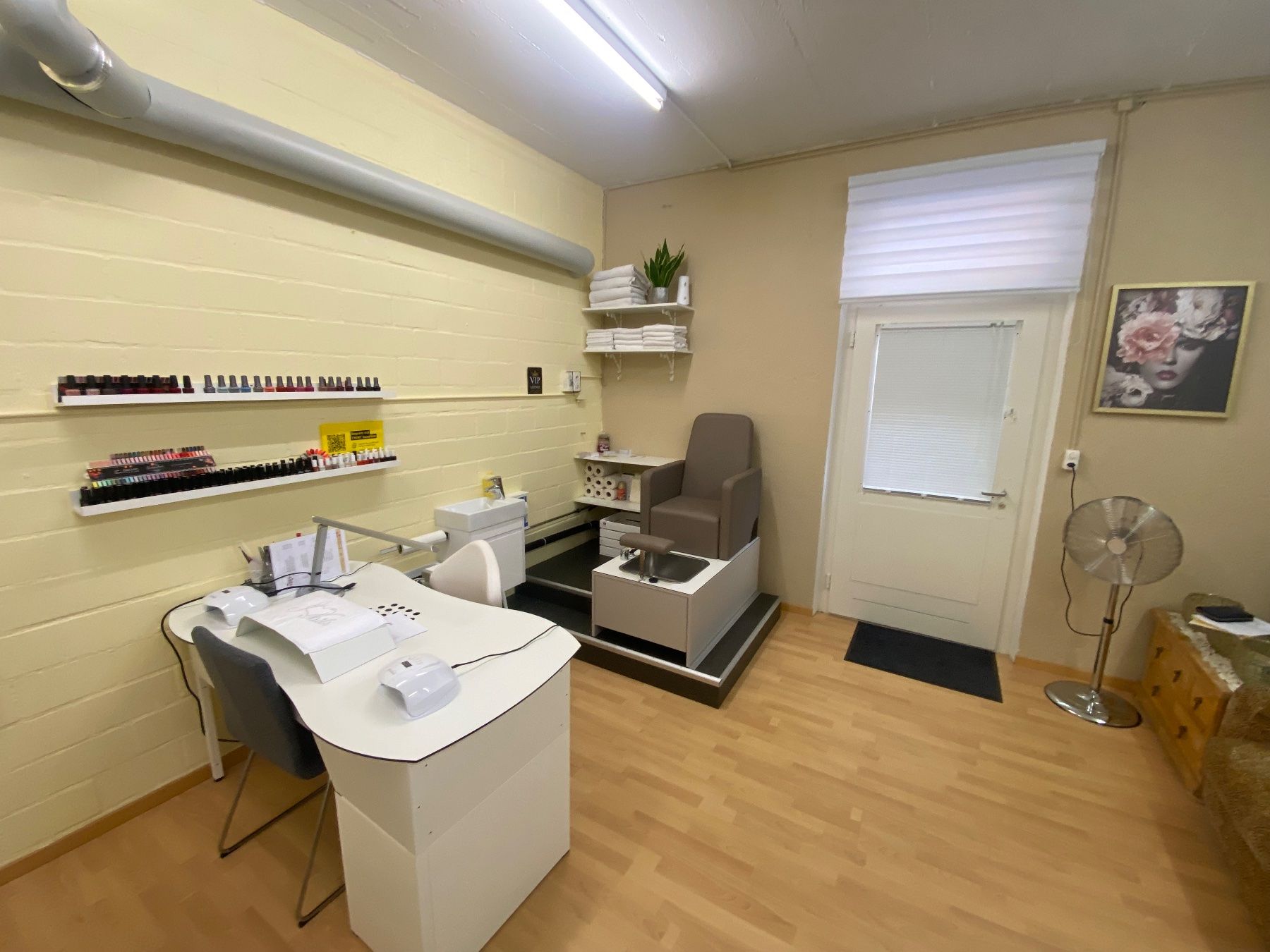 Manicure: Pedikürstuhl Doris – Usato da Freienbach venduto da ProDomis_GmbH 3