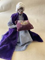 Krippenfigur Mohr mit Geschenk guter Zustand