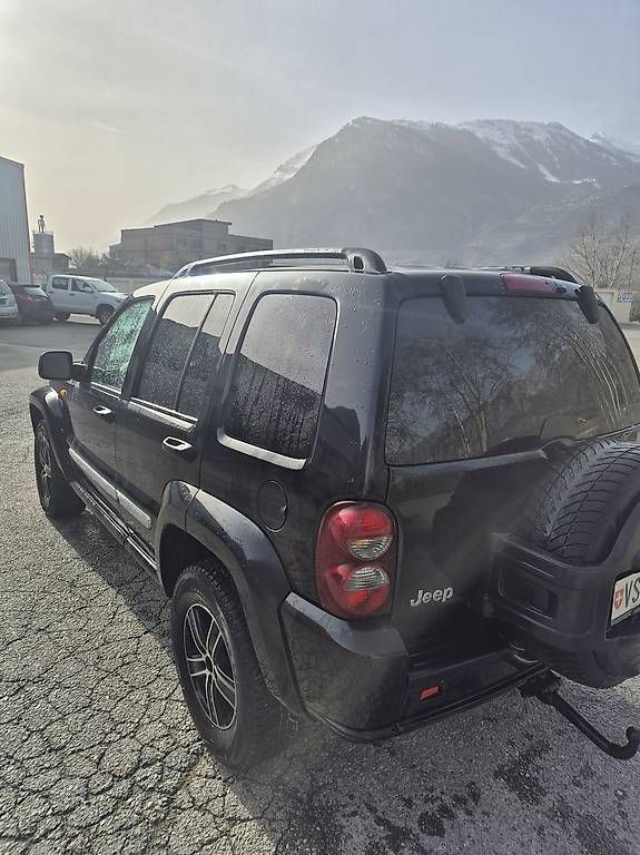 Automobili: Jeep cherokee 2.8 crd – Usato da Riddes venduto da fab_78yf