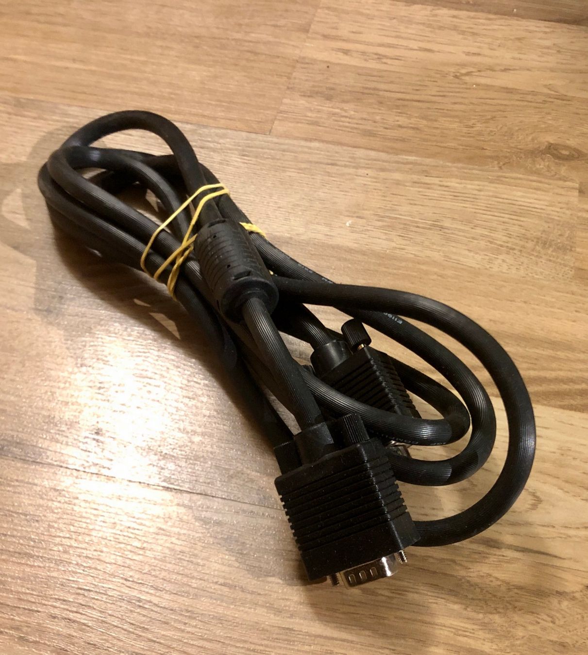 Cavi: VGA Kabel – Usato da Saas-Grund venduto da GarageSaleToday