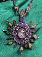 Einzigartige Makramee-Kette mit Amethyst (neu)