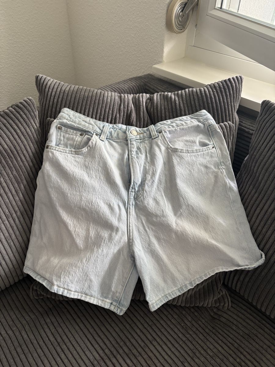 C&A Jeans: Jeansshorts - C&A – Nuovo (secondo la descrizione) da Schwerzenbach venduto da nadjaliz5