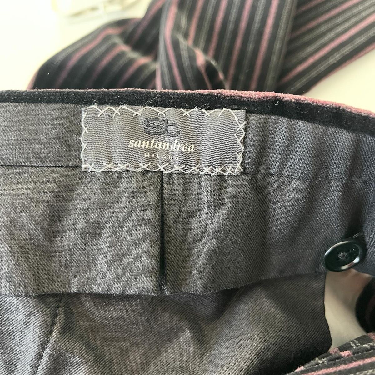 Pantaloni: SAINTANDREA Pants – Nuovo e nell'imballaggio originale da Emmen venduto da Avviivva_Com2023 7
