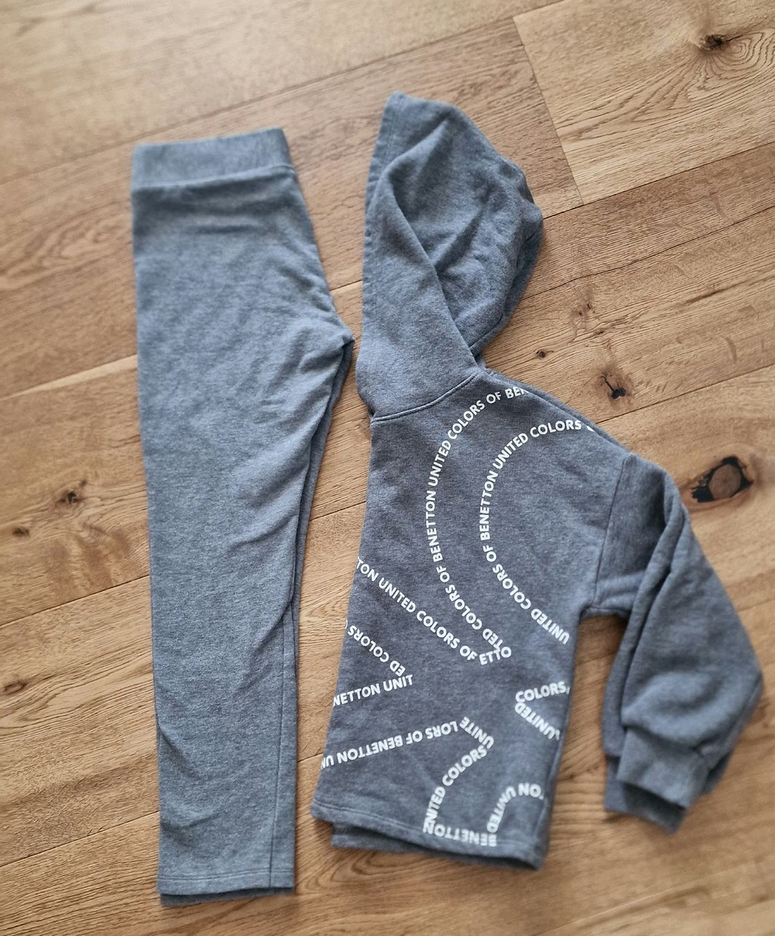 Lotti & Set di vestiti: Beneton set 110 – Usato da Emmenbrücke venduto da Nadmorebiti