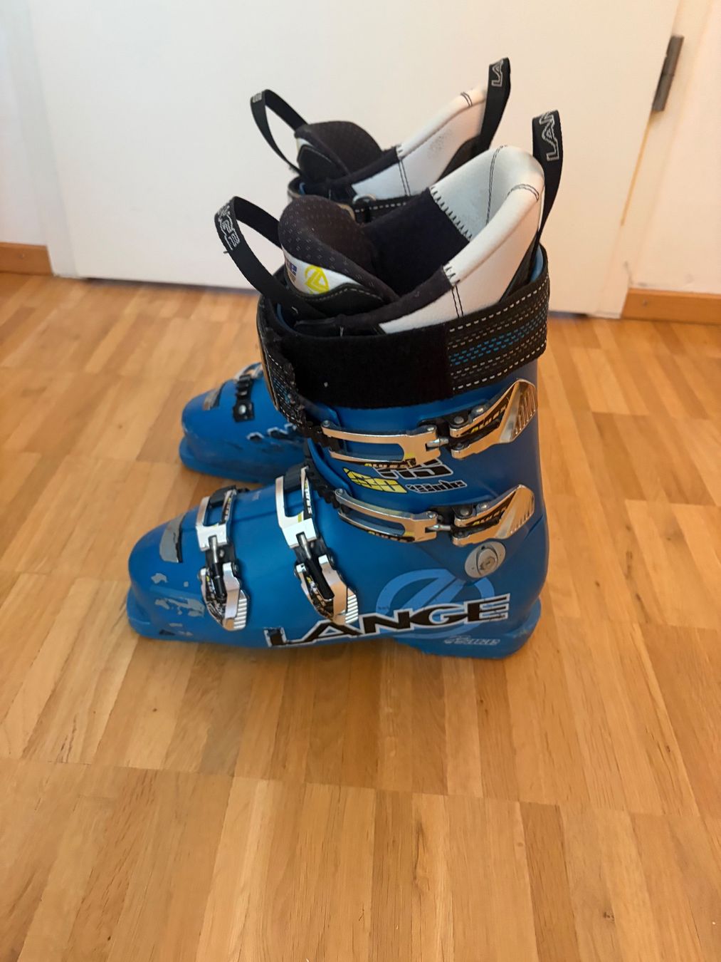 Lange Herrenschuhe: Lange Skischuh – Gebraucht aus Rüttenen von and_nm8v