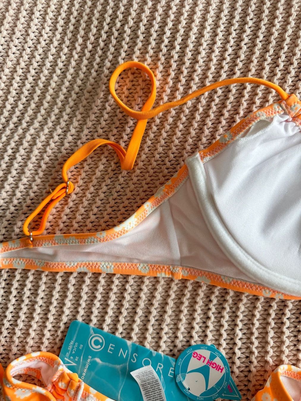 Costumi da bagno & Bikini: Maillot de bain orange neuf – Nuovo e nell'imballaggio originale da Montreux venduto da Izapechee 3