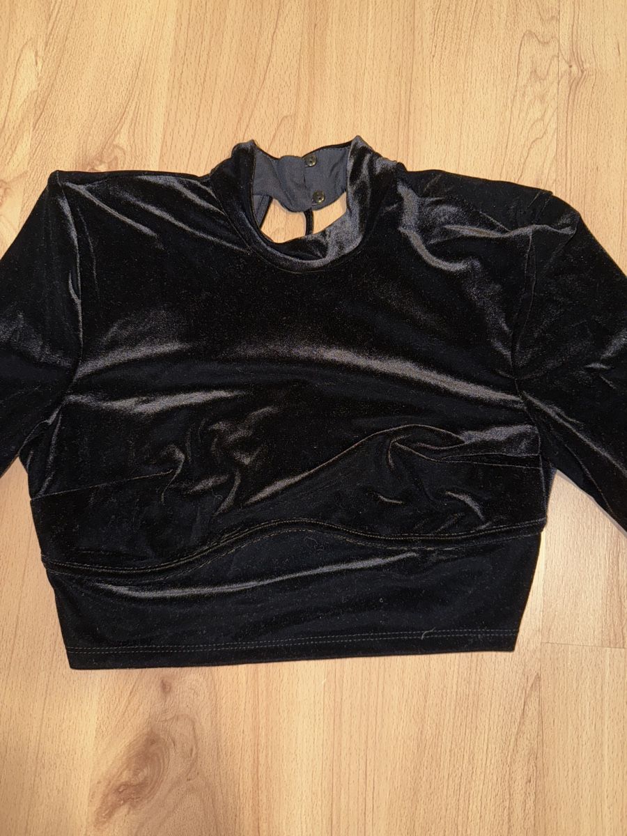 Bershka Top: Schwarzes Partytop Gr. S – Nuovo (secondo la descrizione) da Rotkreuz venduto da tha_lb6g